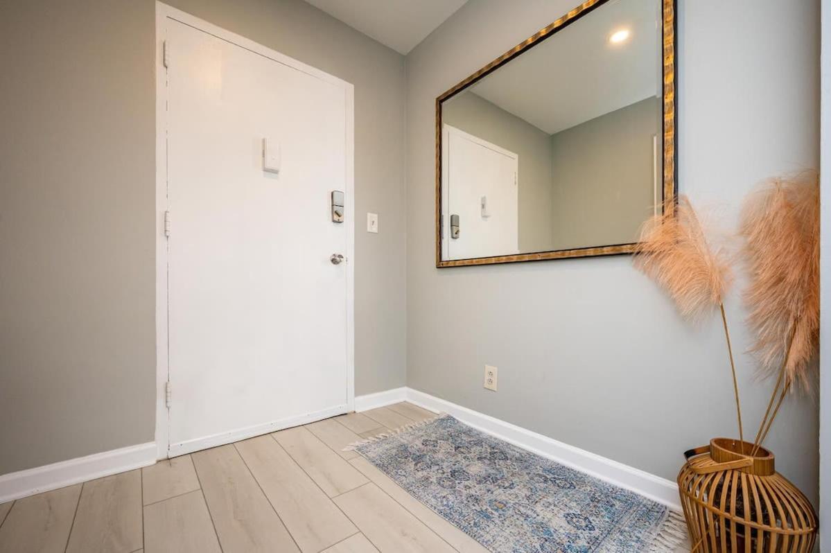 Heart Downtown 2Bd New Paint Floor City View Lm207 Атланта Экстерьер фото